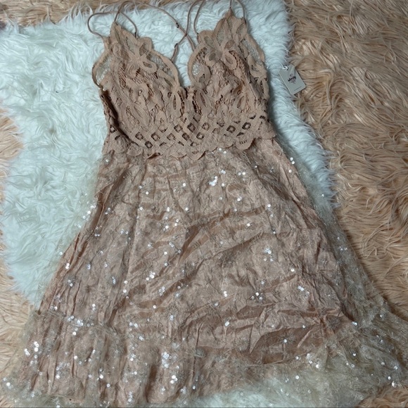 Free people adella sequin dress blush pink nwt L - Picture 3 of 5